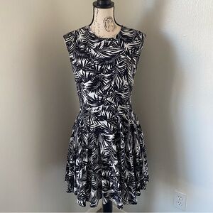 H&M Women’s Black and White Palm Leaf Pleated Mini Dress